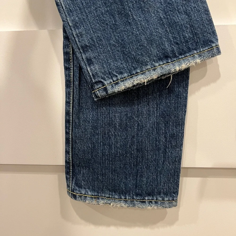 Low rise, Abercrombie brand distressed jean - Picture 8 of 9